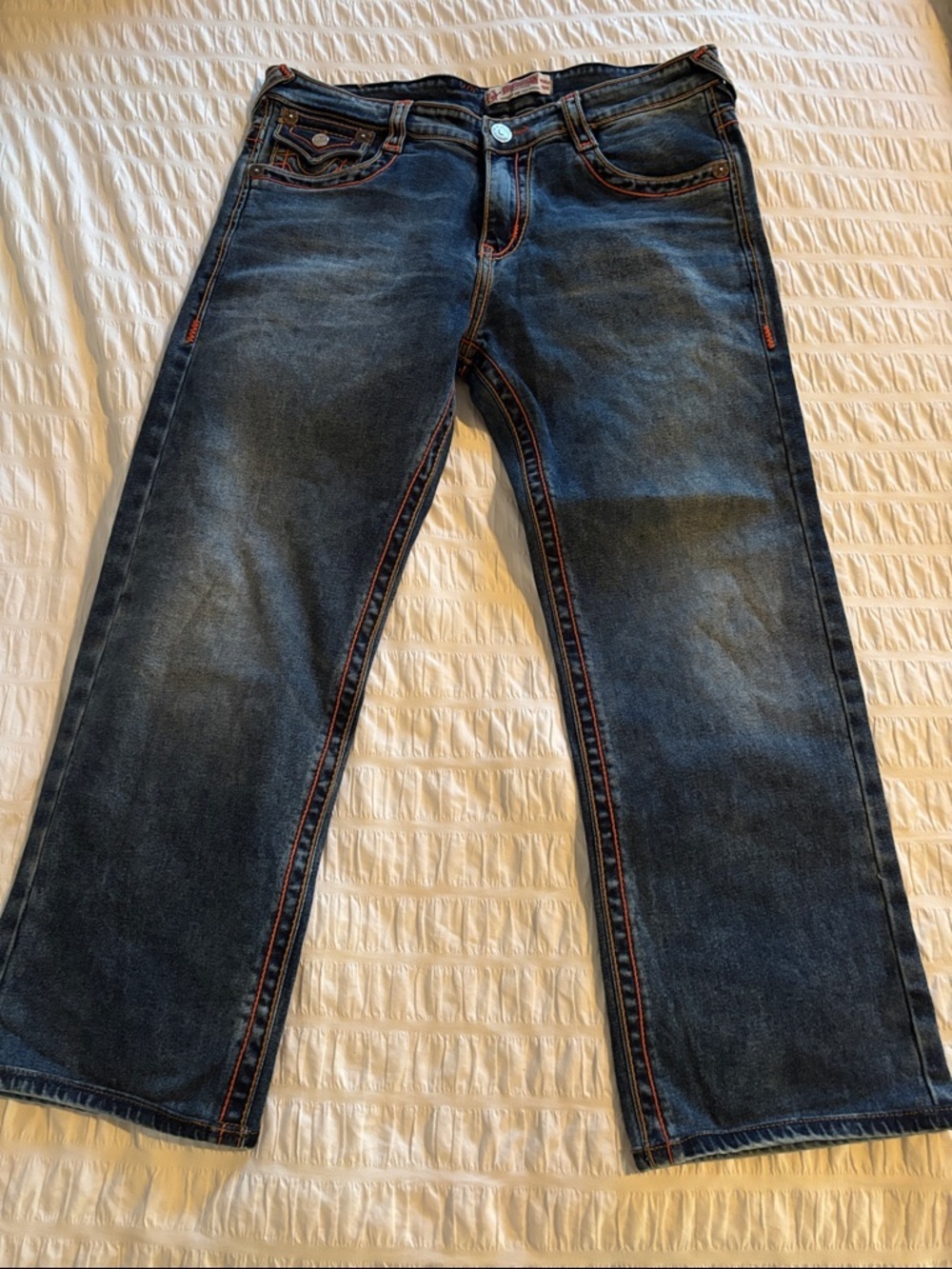 True Religion Blue Denim Jeans with Red Label Accents - Picture 14 of 15